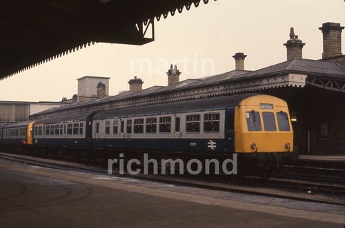 Sheffield midland class 101 - sheffield,