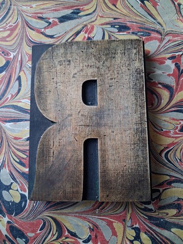 Huge wooden letterpress - huge,