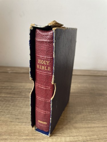 Preloved holy bible oxford - preloved,