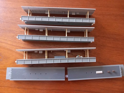 Kato gauge station - station, island
