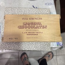COLLECTIBLE WOODEN EMPTY BOX LIQUOR CHOCOLATES G & W Heller Vienna 