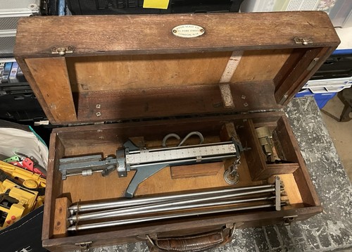 Vintage avon scale - avon, co