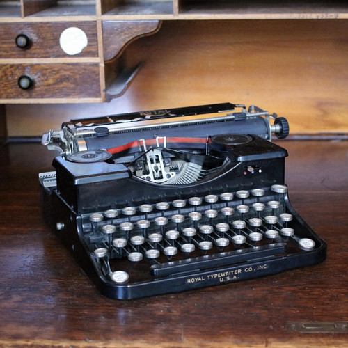 Antique royal portable - royal,