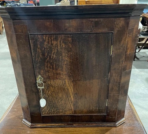 Delightful small oak corner - small,