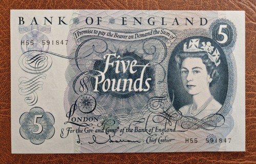 B297 bank england - england, hollom
