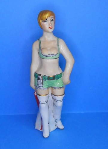 Lady peek boo - lady, a