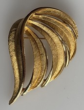 Vintage Crown Trifari Brooch