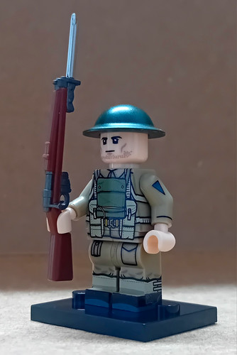 Ww2 tommy soldier figure - soldier, tan