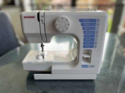 Janome 140m the mini - 140m, marvel