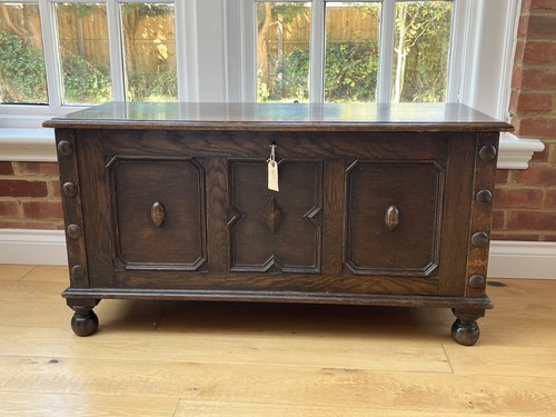 Antique carved oak - antique, /