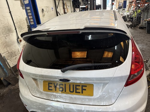 Ford fiesta mk7 zetec white - fiesta,