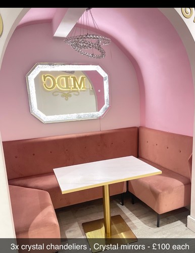 Restaurant booth seating - ,