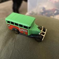 Corgi 1:63 Vintage Bedford Bus