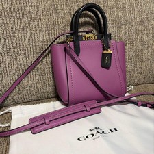 Color not available in Japan