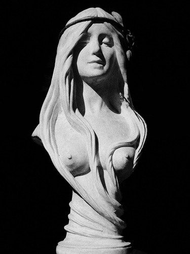 Antique bust fine art - antique, —