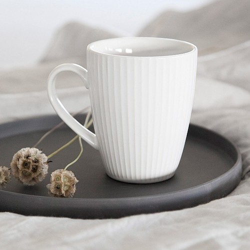 White ribbed ceramic coffee - ribbed,