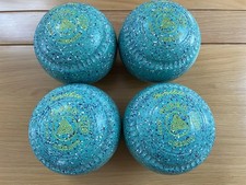 Henselite Tiger Lawn Bowls in colour Seaspray. Size 1 Heavy.