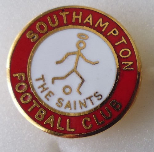 Southampton football enamel - football,