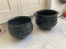 PAIR ANTIQUE Early 19th Century cast iron Cooking pots GYPSY TRAVELLER ROMANI