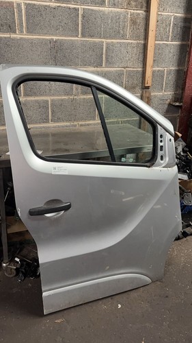 Vauxhall vivaro combi cdti - vauxhall,