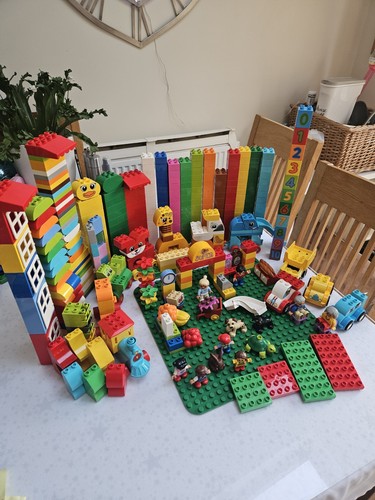Large duplo lego bundle - large,
