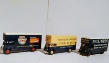 Set of 3 Corgi diecast removal