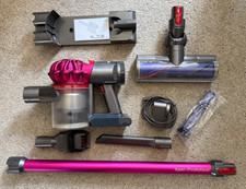 DYSON V7 Cordless Vacuum