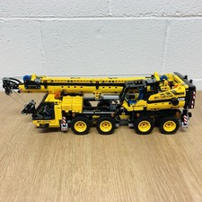 LEGO TECHNIC Mobile Crane
