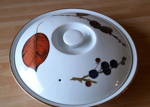 Royal worcester wild harvest - worcester,
