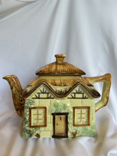 Thatched cottage teapot - thatched,