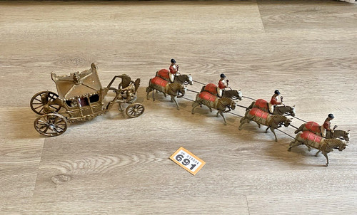 Britains coronation coach and - britains,