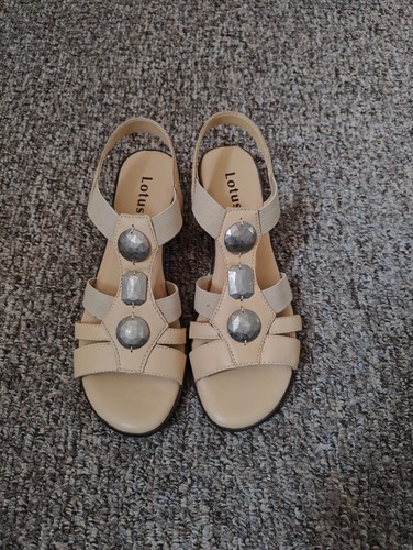 Reuced sale item - item, ladies