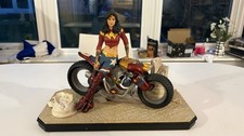Collectibles gotham city - collectibles,