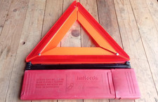 HALFORDS HAZARD WARNING TRIANGLE 27R034035 #100