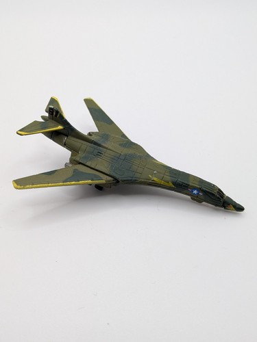 Micro machines bomber - b-1b,