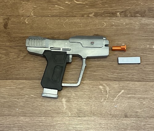 Halo magnum cosplay prop - halo,