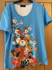 BNWOT X-Large Butler & Wilson Round Neck Short Sleeve T-shirt Sky Blue Floral