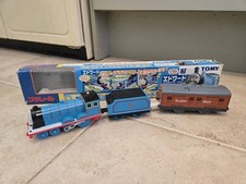 Plarail Tomy Thomas engine