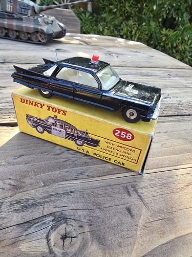 Dinky toys 258 - dinky, cadillac