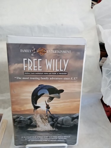 Free willy vhs 1993 - willy,