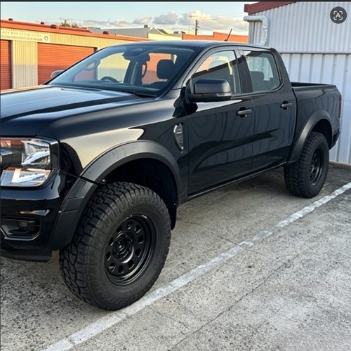 Matte black wheel - black,