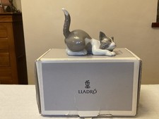 LLADRO Porcelain Attentive cat - 05112 - Boxed