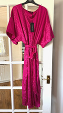 Stunning bright pink satin animal print Mylene Klass faux wrap dress - 18 £50