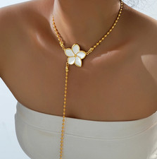 TRENDING -  GOLD WHITE FLOWER