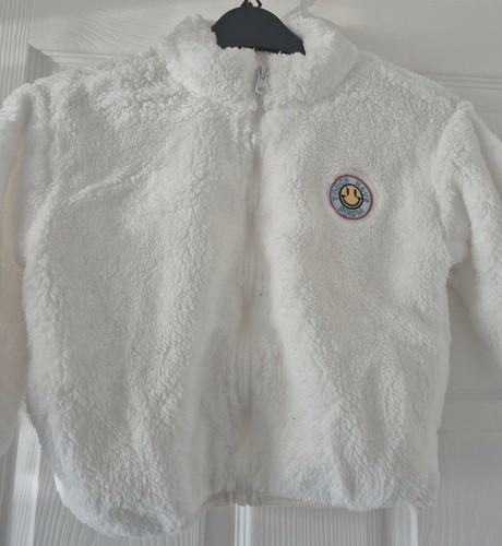 Jacket with side pockets cream - side,