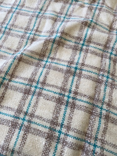 Cream and turquoise wool - cream,