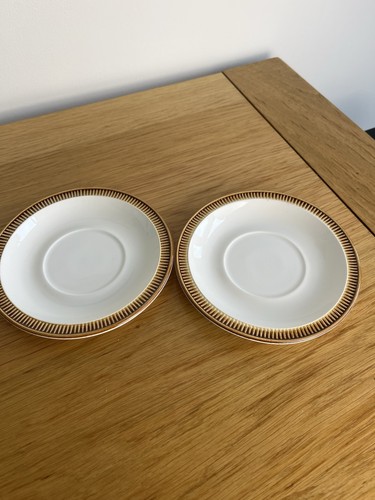 Poole pottery chestnut - pottery, brown