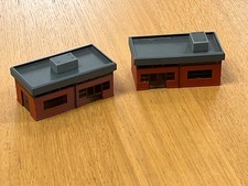 OO gauge  Peco  ex layout2 kitbuilt lineside offices in good used condition