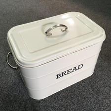 USED Living Nostalgia Bread Bin with Traditional top-opening lid - Antique Cream