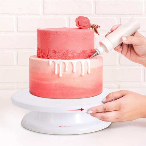 Modern cake decorating icing - cake,